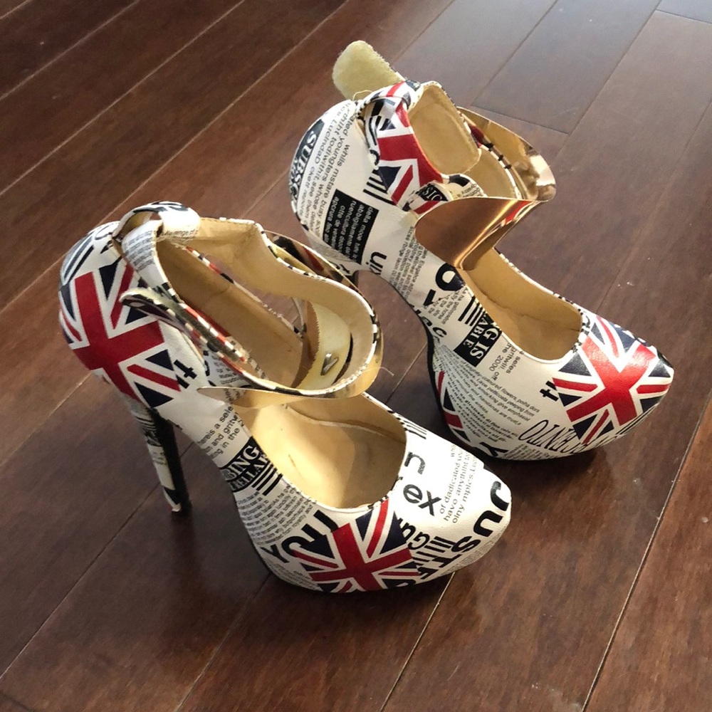 8.5 Gold Cuff Platform Stiletto Heels Brit